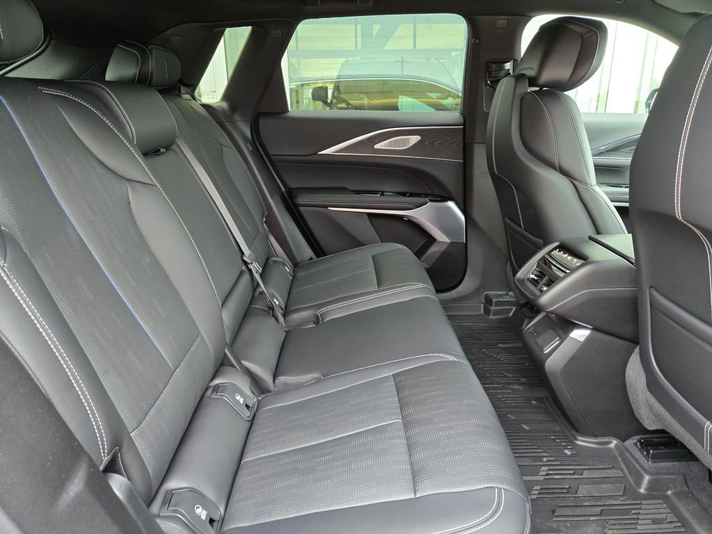 Certified 2024 Cadillac Lyriq Luxury w/ LPO, Floor Liner Package image 32