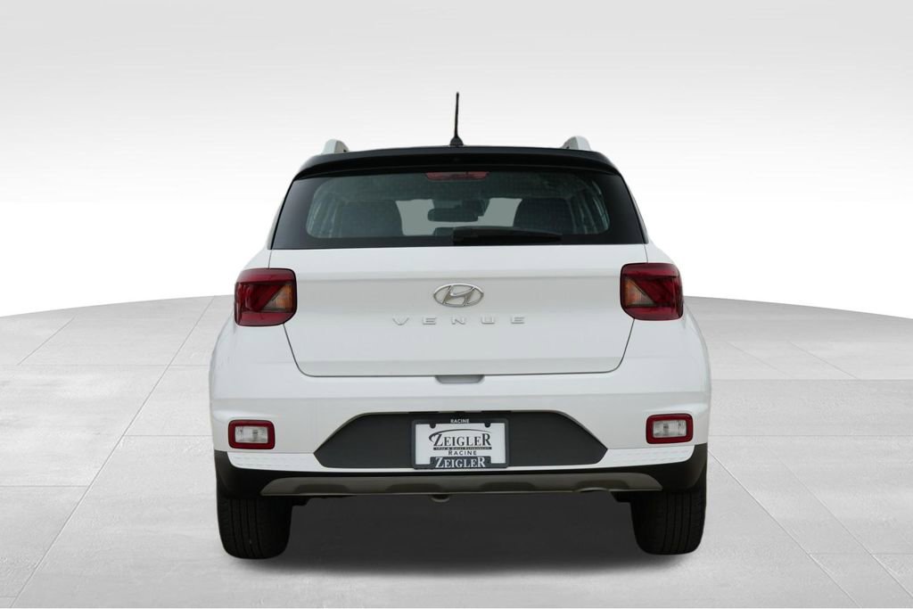 Certified 2023 Hyundai Venue Limited image 7