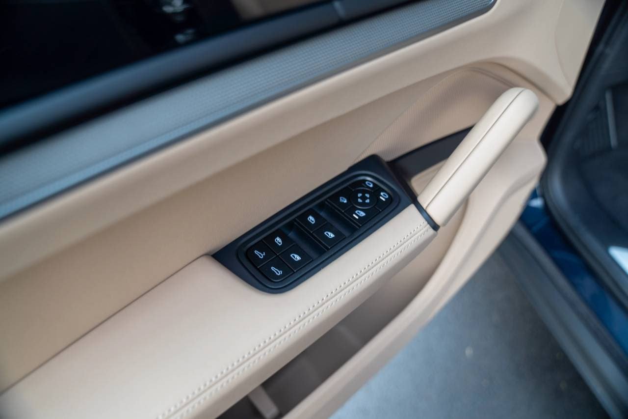 New 2026 Porsche Cayenne S AWD/4WD image 26