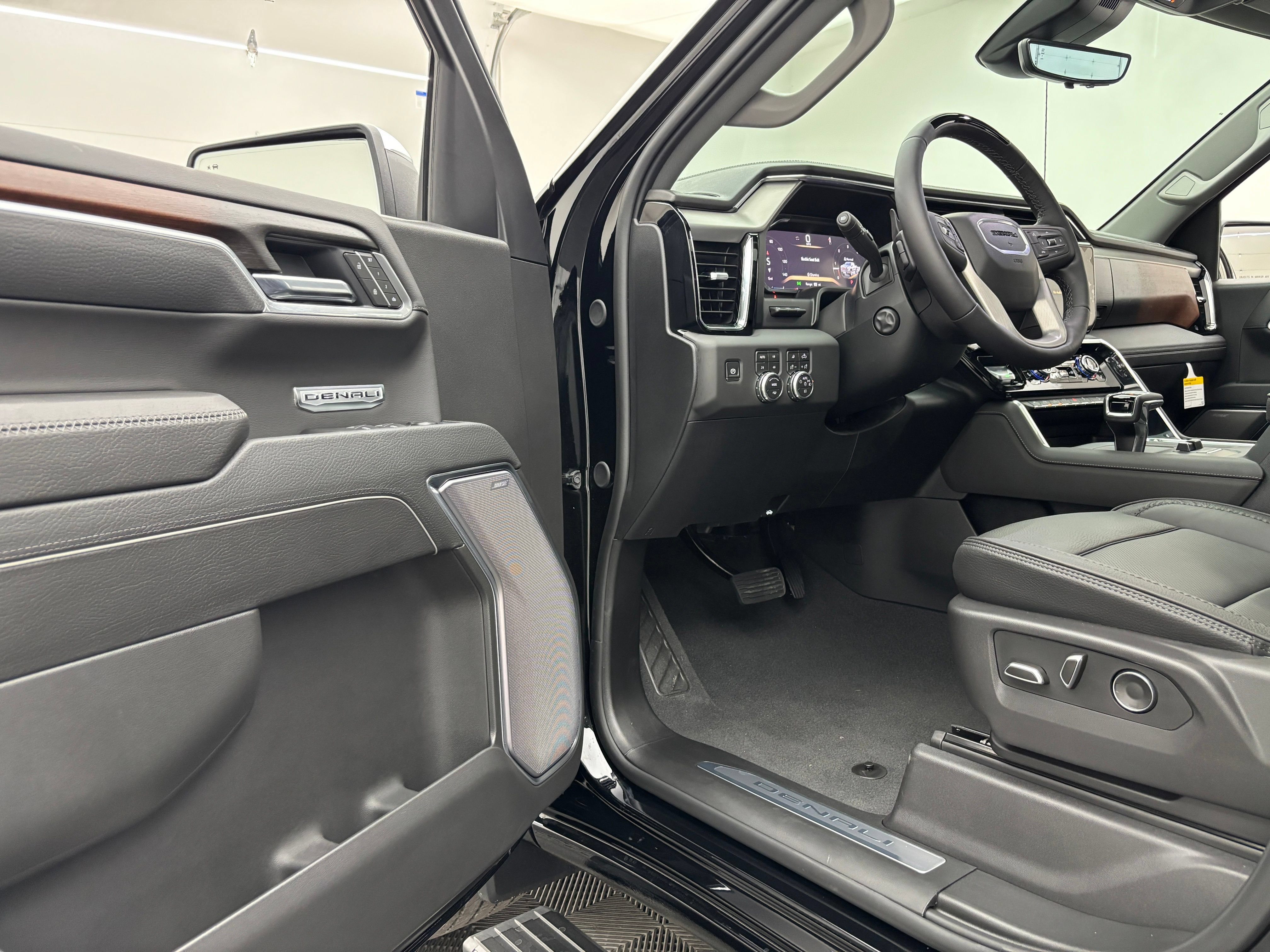 New 2026 GMC Sierra 1500 Denali AWD/4WD image 17