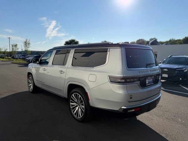 Used 2024 Jeep Grand Wagoneer L Series III AWD/4WD image 9
