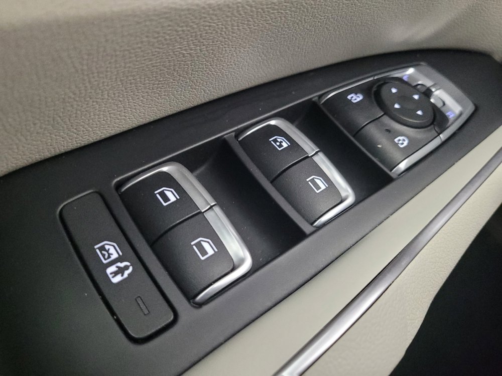 Used 2023 Kia Sorento S w/ Panoramic Sunroof Package FWD image 27