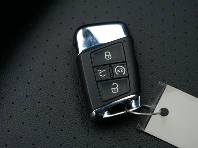 Certified 2023 Volkswagen Atlas Cross Sport SEL R-Line image 36