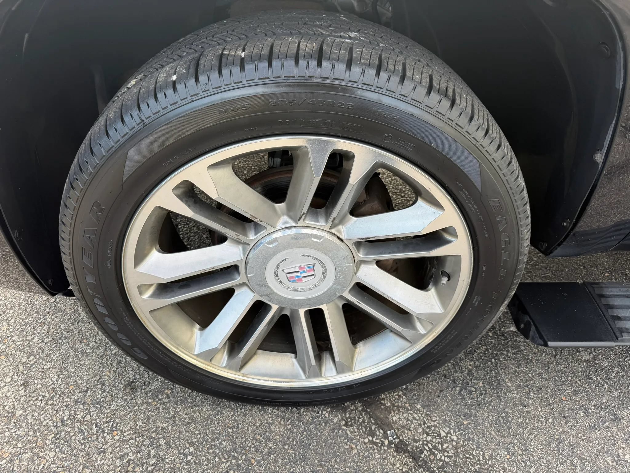 Used 2014 Cadillac Escalade Premium AWD/4WD image 70