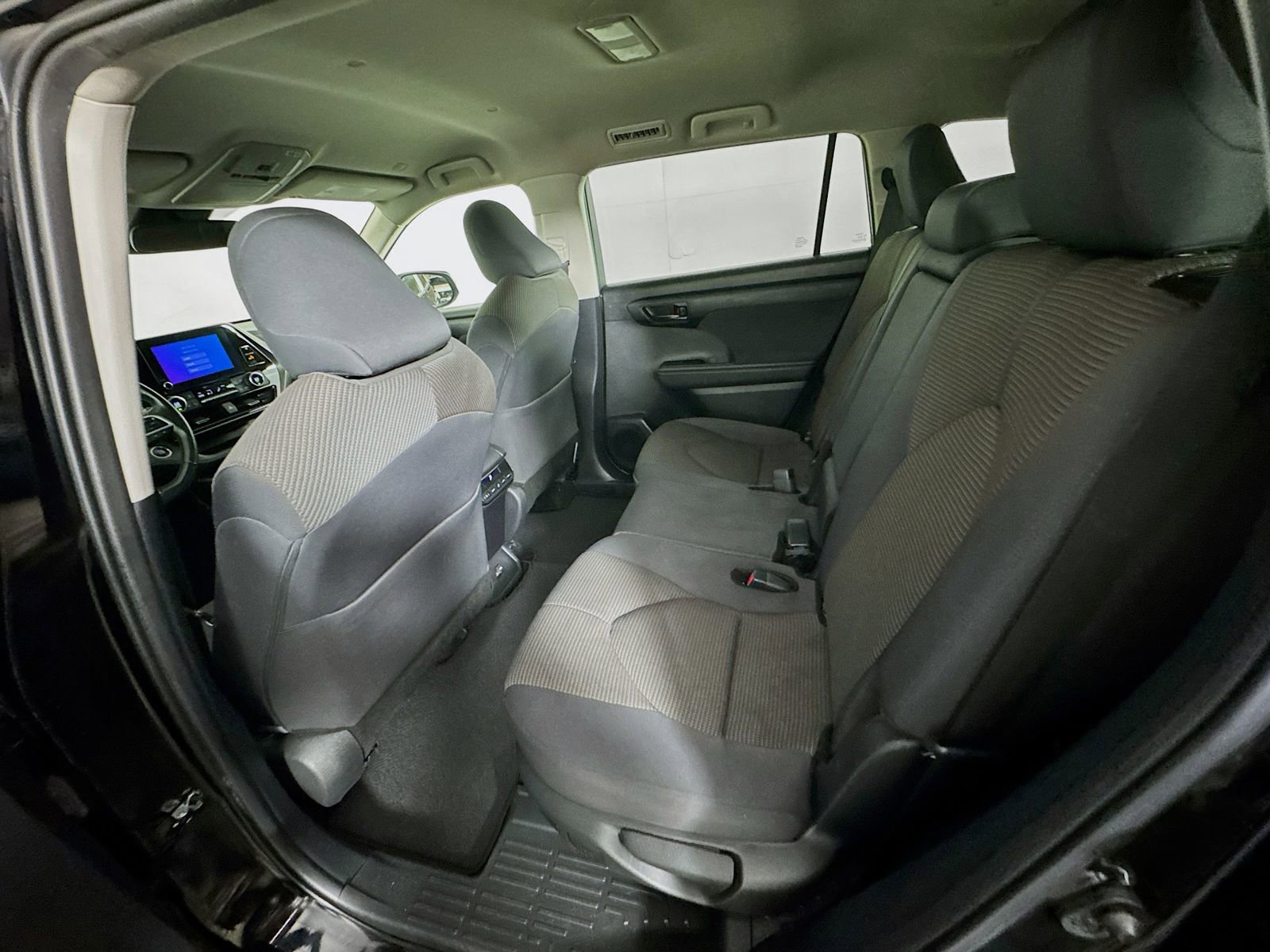 Certified 2024 Toyota Highlander LE AWD/4WD image 22
