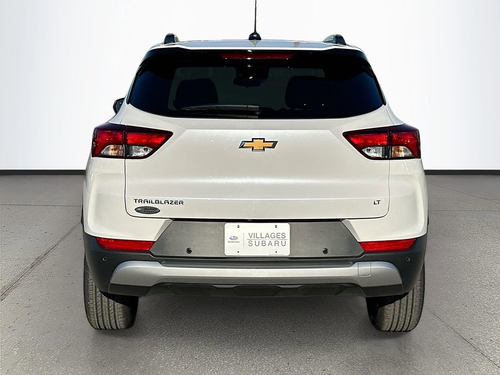 Used 2024 Chevrolet TrailBlazer LT w/ Driver Confidence Package image 6