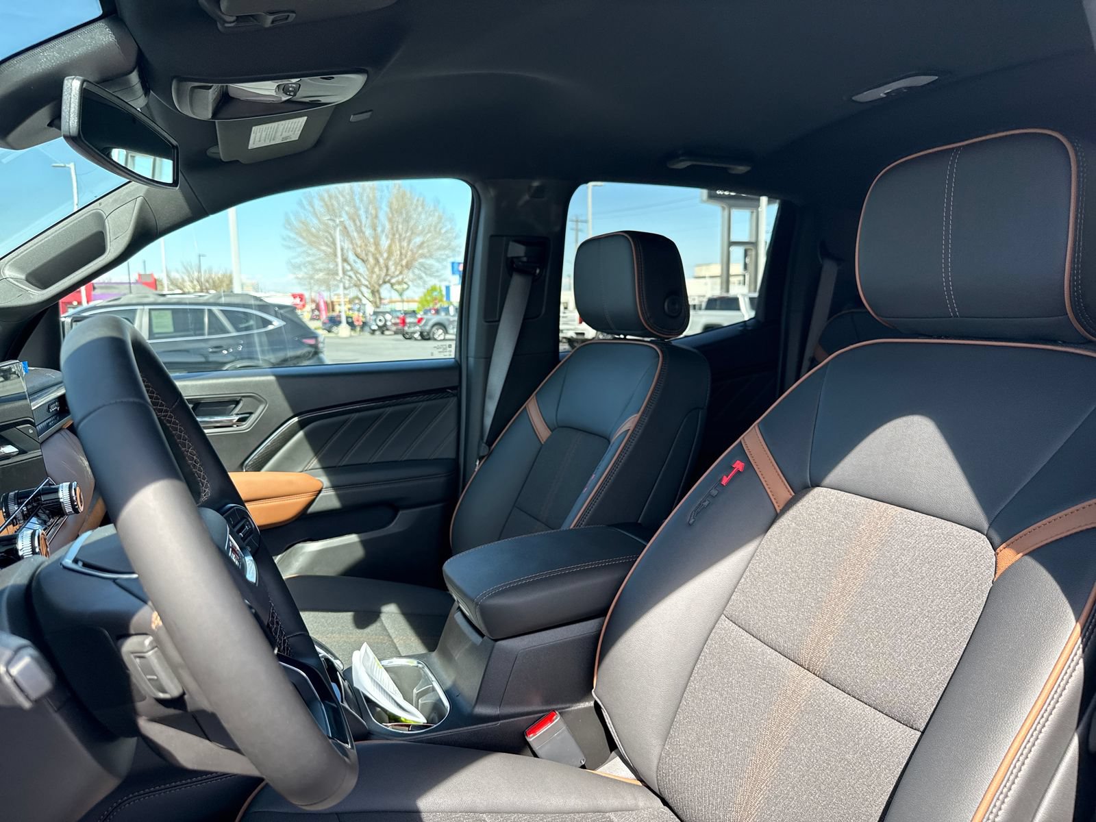 New 2026 GMC Canyon AT4 AWD/4WD image 33