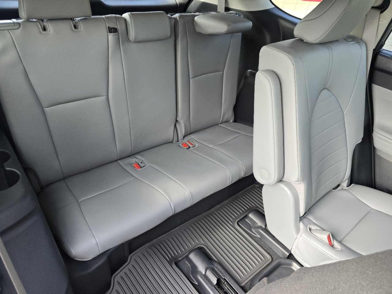 New 2026 Toyota Highlander XLE AWD/4WD image 23