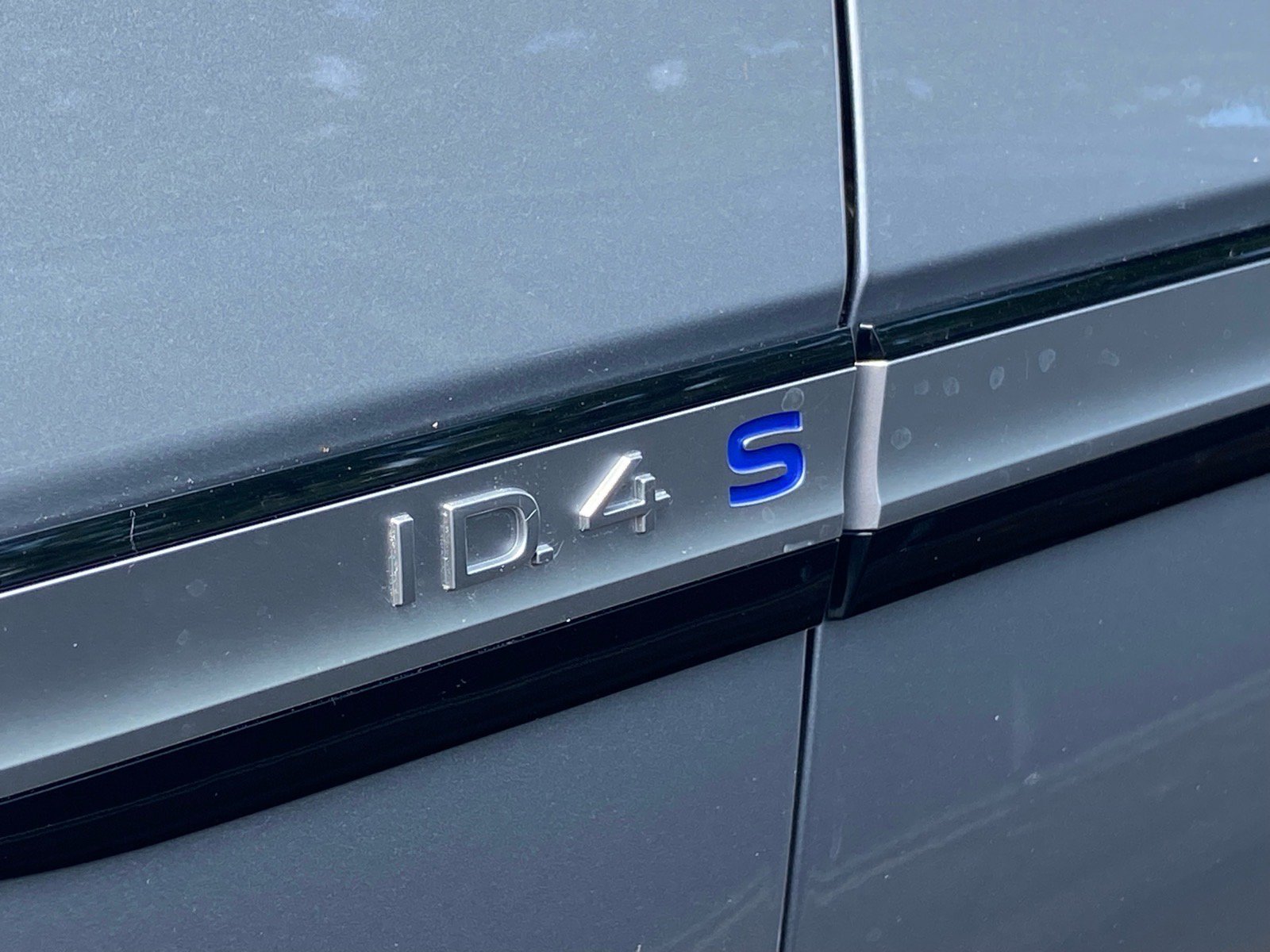 Certified 2023 Volkswagen ID.4 S RWD image 3