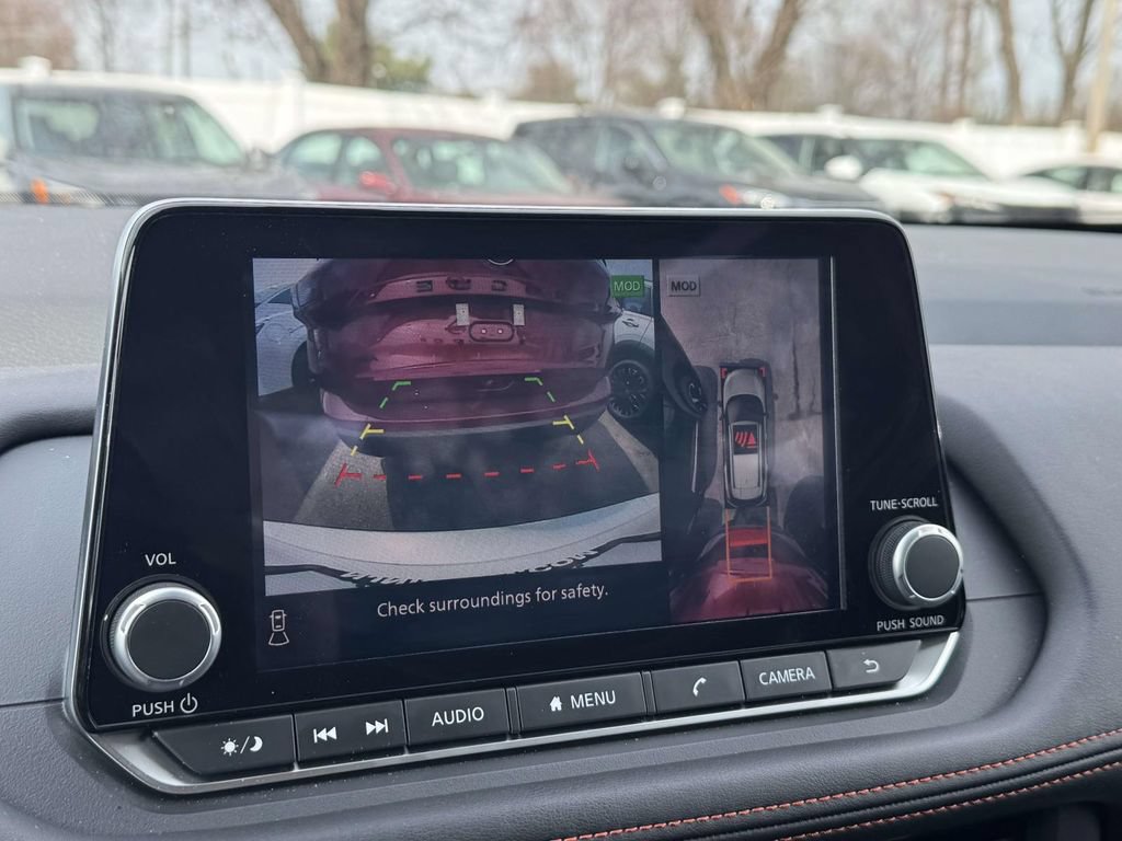 Used 2025 Nissan Rogue SV AWD/4WD image 11