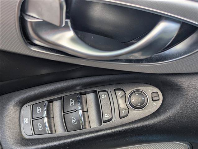 Used 2023 INFINITI Q50 Luxe w/ Cargo Package RWD image 10