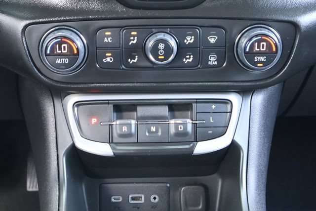 Used 2022 GMC Terrain SLE w/ Driver Convenience Package FWD image 18
