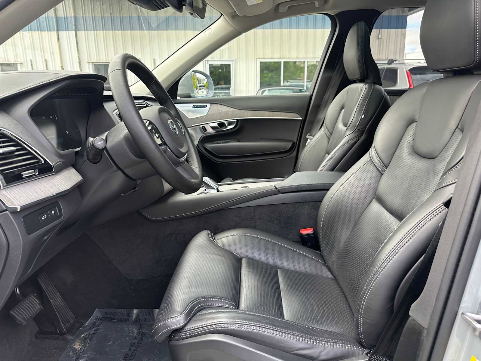 Certified 2024 Volvo XC90 T8 Ultimate w/ Protection Package AWD/4WD image 21