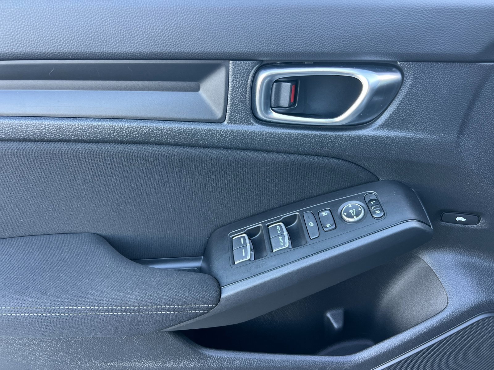 Used 2022 Honda Civic Sport image 11