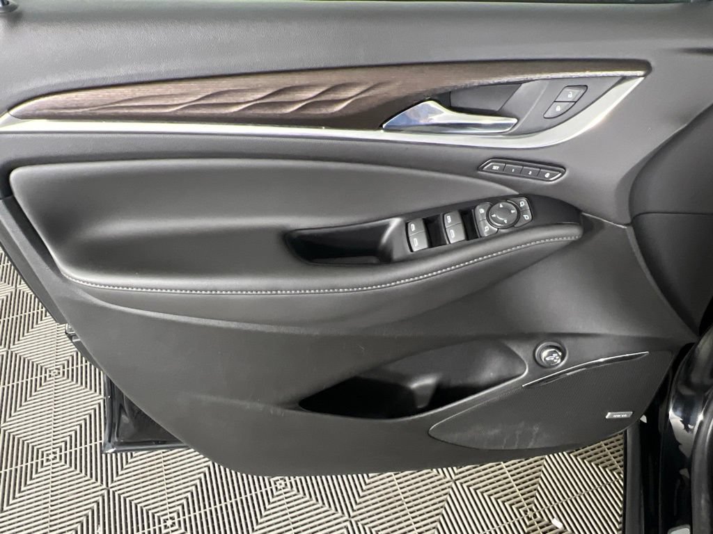 Certified 2023 Buick Enclave Avenir w/ LPO, Floor Liner Package AWD/4WD image 17