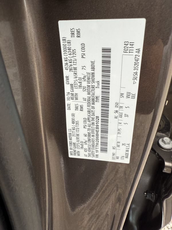 Used 2017 Ford F250 XLT w/ XLT Premium Package AWD/4WD image 38