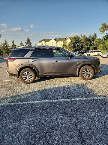 Used 2023 Nissan Pathfinder SL w/ Lighting Package (N92) AWD/4WD image 6