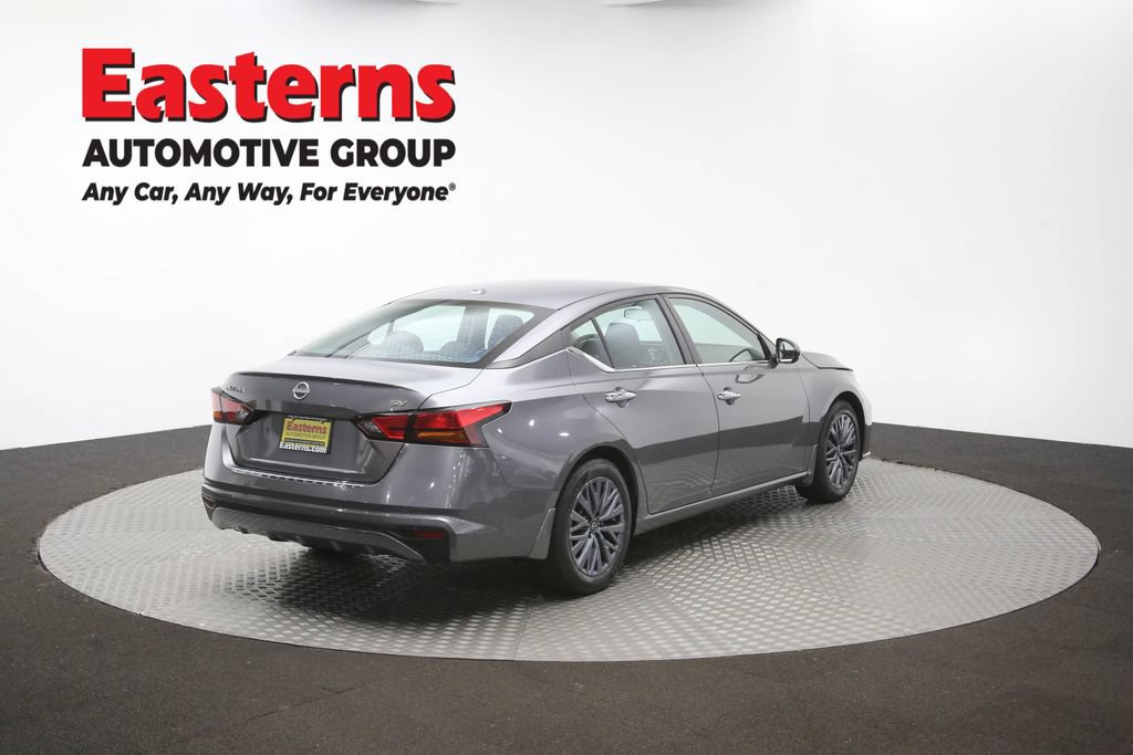 Used 2023 Nissan Altima 2.5 SV FWD image 40