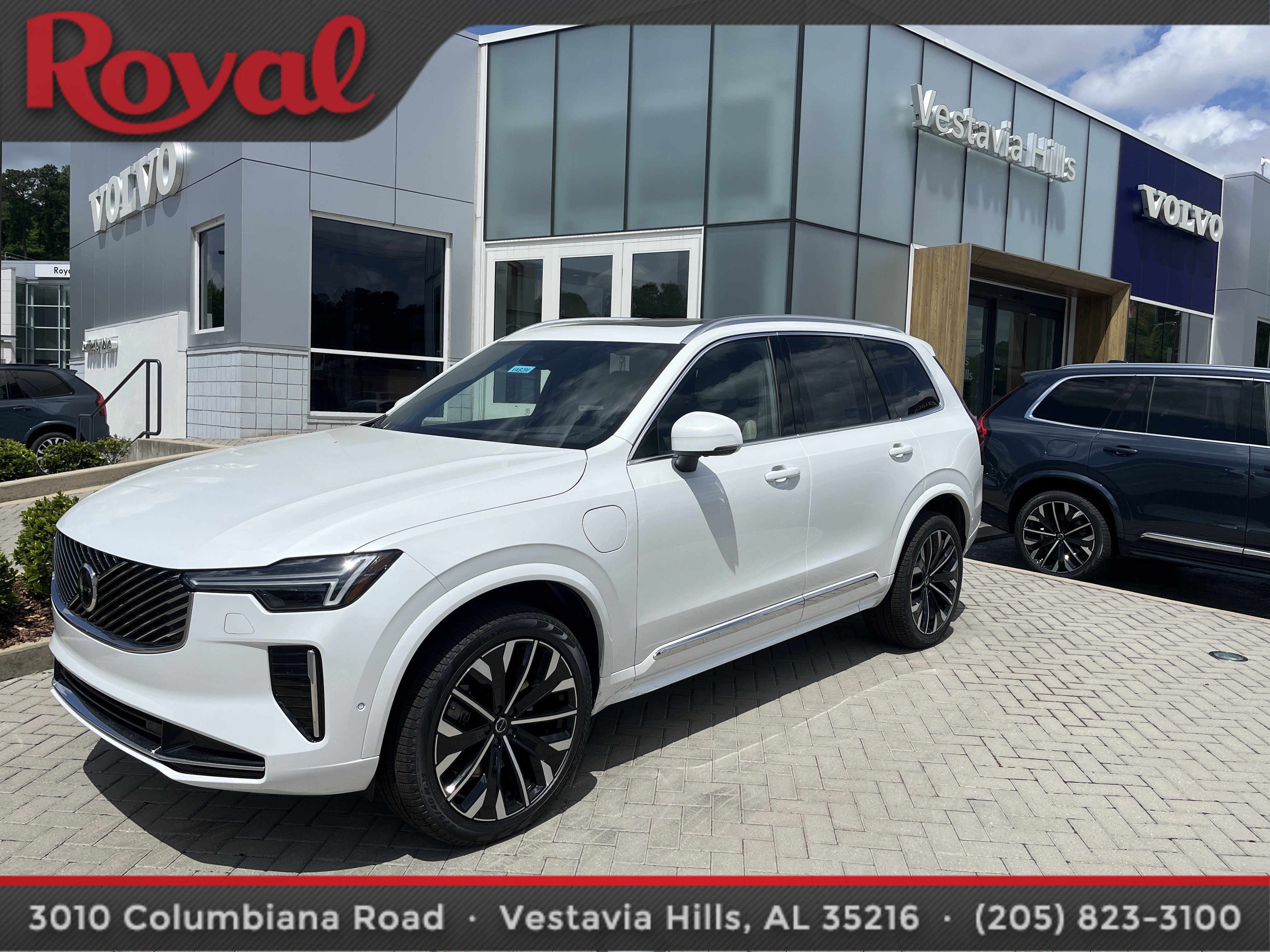 New 2026 Volvo XC90 T8 Ultra w/ Protection Package Premier AWD/4WD image 1