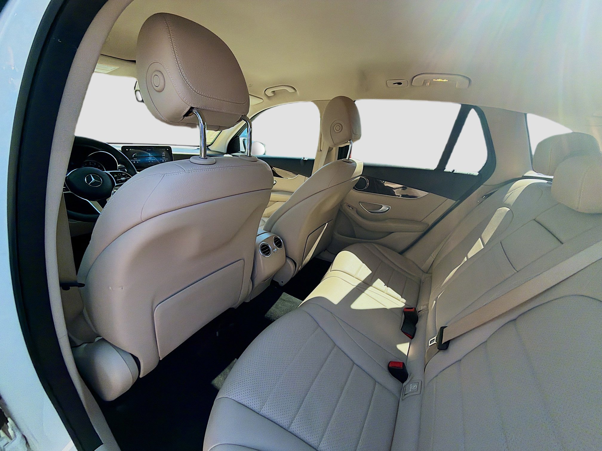 Used 2020 Mercedes-Benz GLC 300 image 24