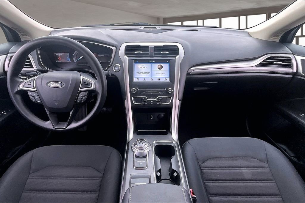 Used 2018 Ford Fusion SE w/ Fusion SE Technology Package image 7