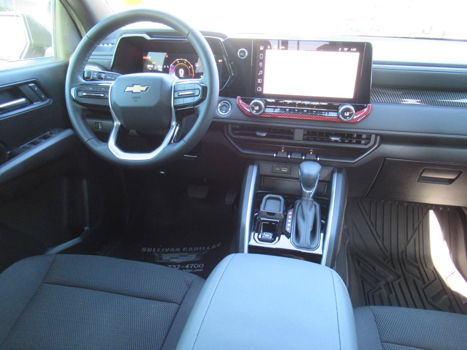 Used 2024 Chevrolet Colorado LT w/ LT Convenience Package RWD image 14