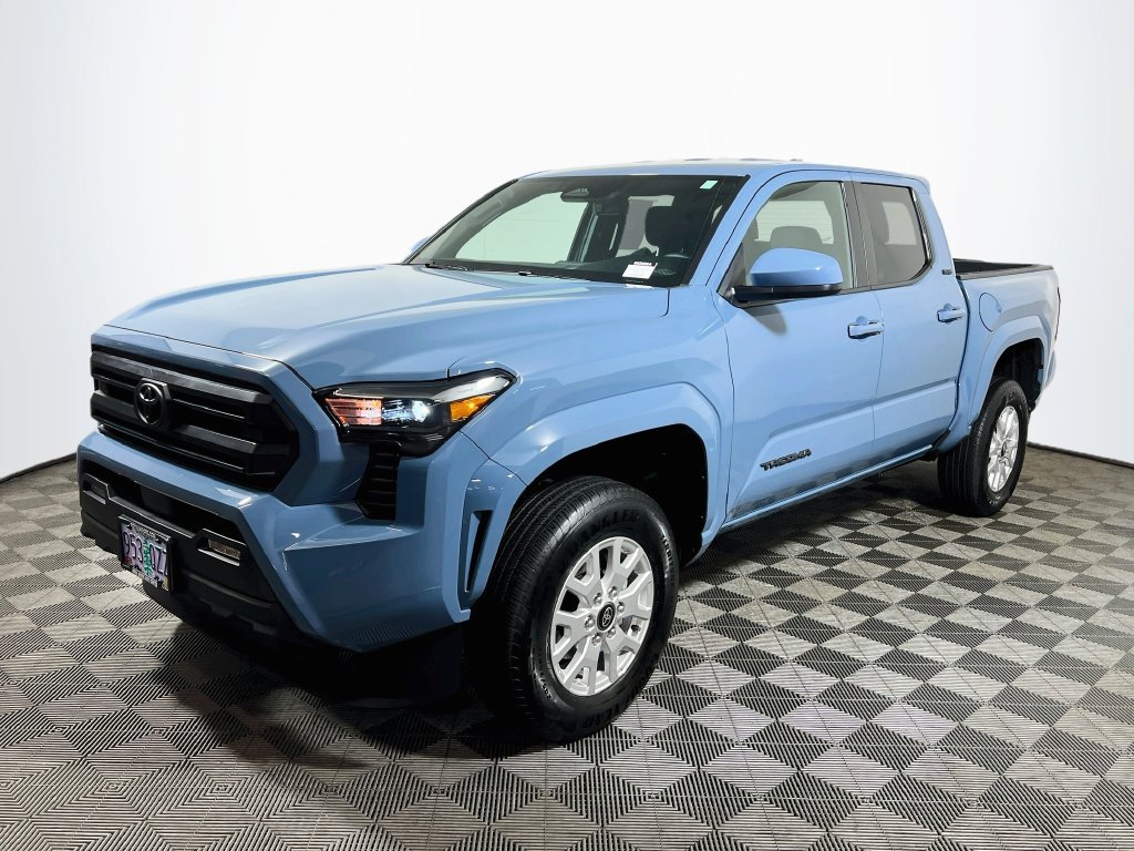 Certified 2026 Toyota Tacoma SR5 AWD/4WD image 3