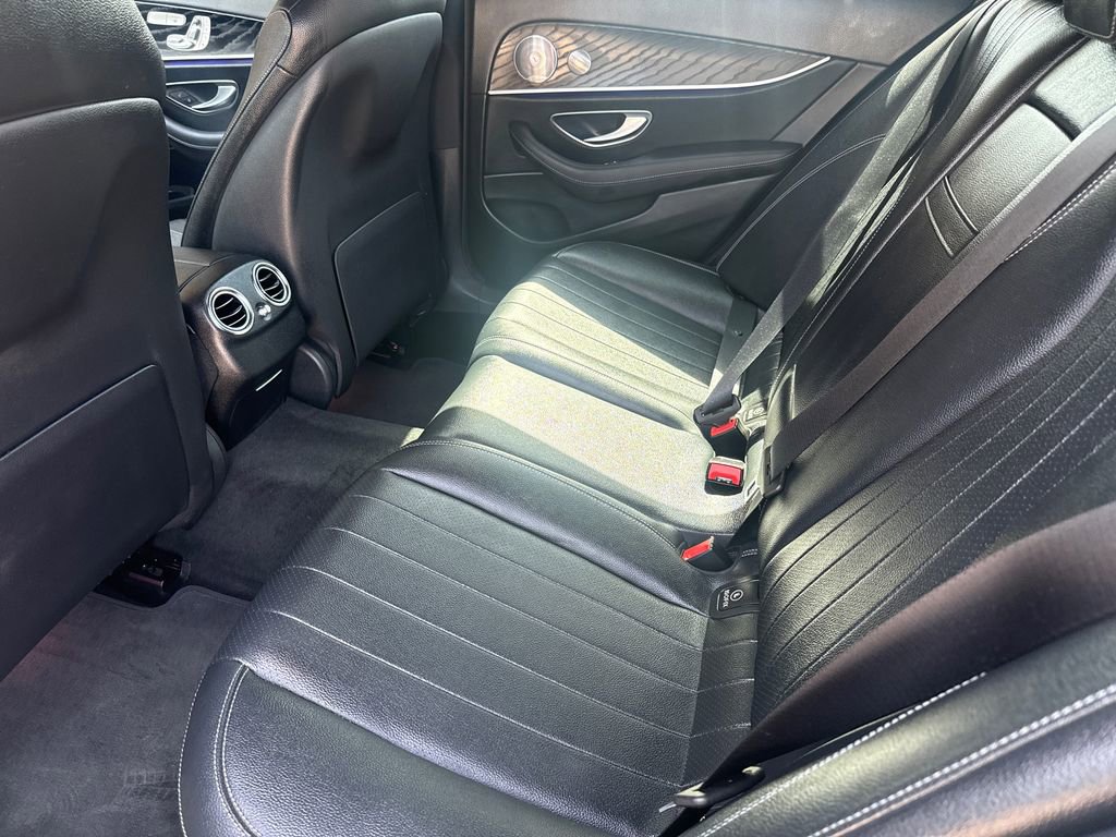 Used 2021 Mercedes-Benz E 350 Sedan image 17