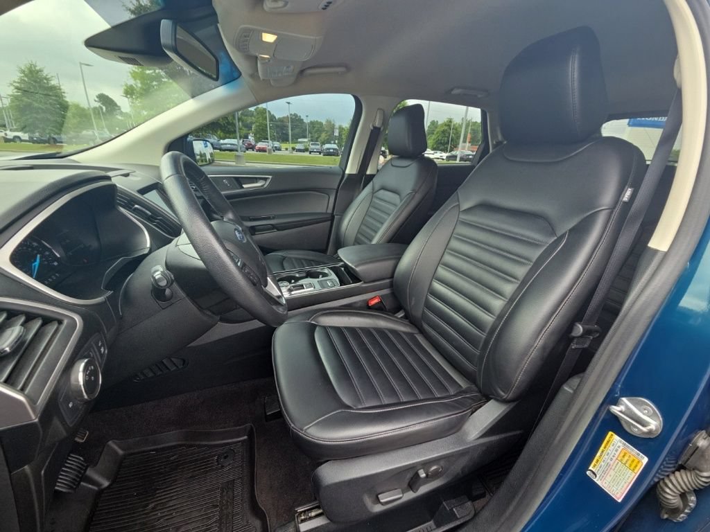 Used 2020 Ford Edge SEL w/ Convenience Package FWD image 17
