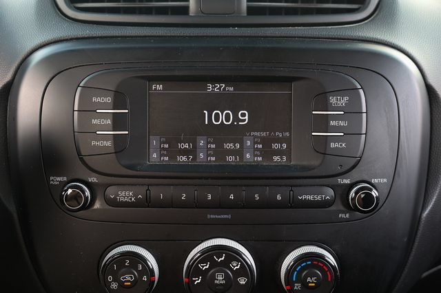 Used 2017 Kia Soul FWD image 32