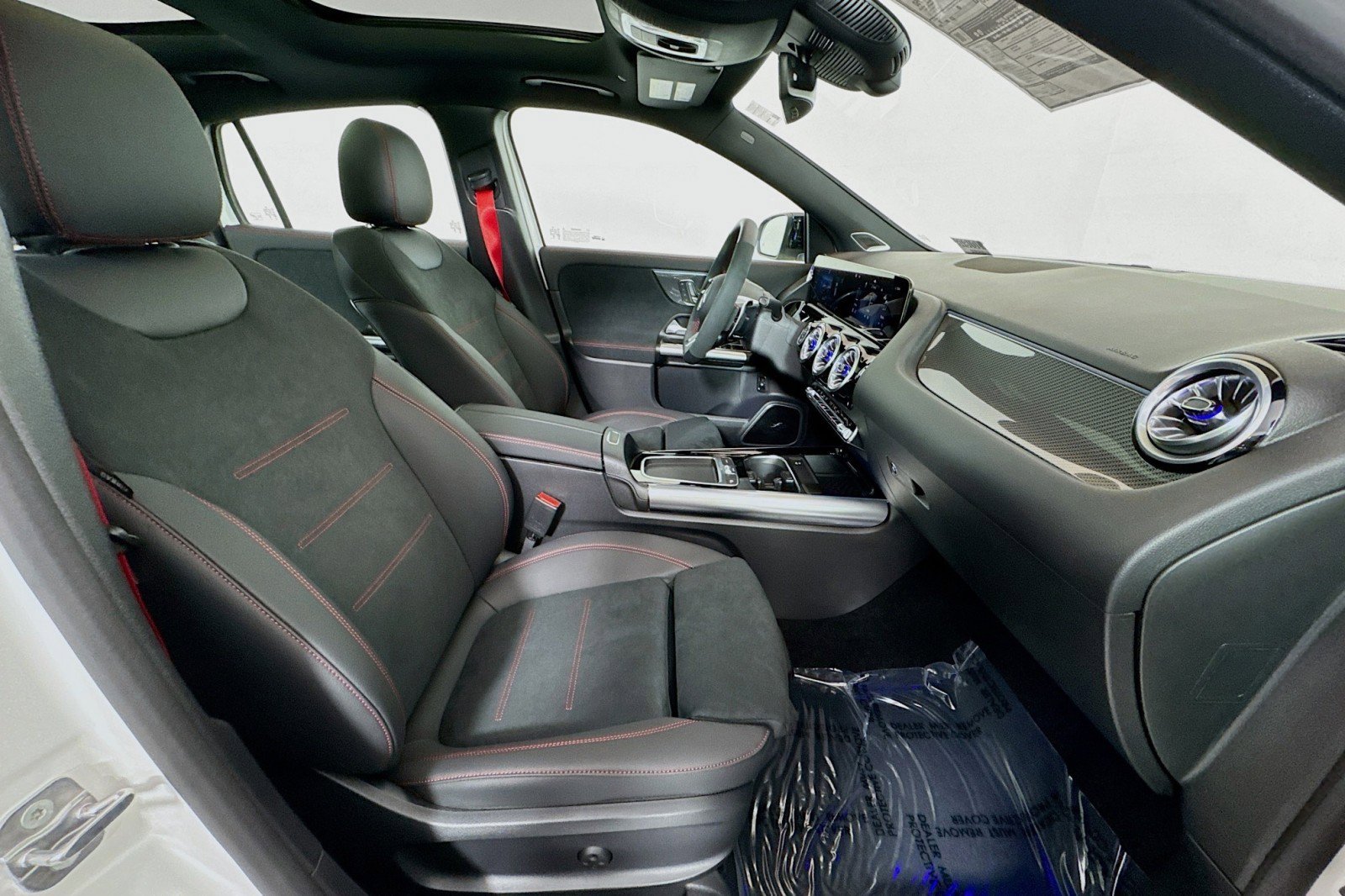 New 2025 Mercedes-Benz GLA 35 AMG 4MATIC image 26