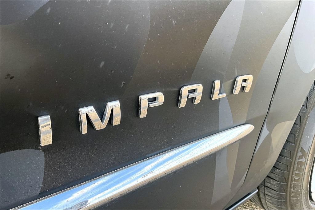 Used 2017 Chevrolet Impala Premier FWD image 32