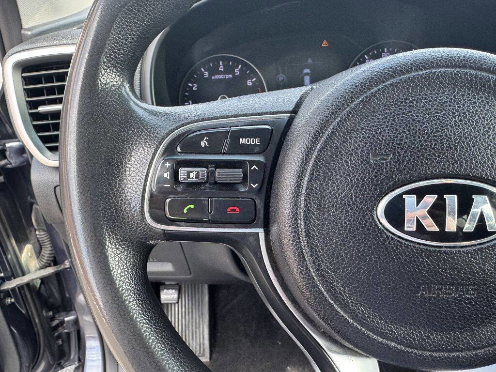 Used 2018 Kia Sportage LX image 15