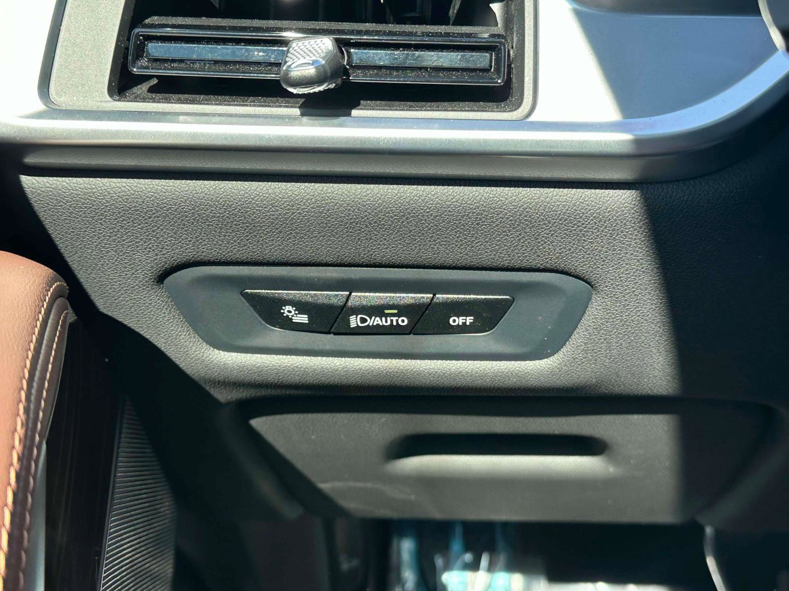 Used 2024 BMW X5 xDrive40i w/ M Sport Package image 22