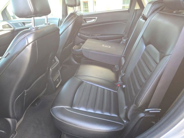 Used 2020 Ford Edge SEL w/ Cold Weather Package AWD/4WD image 34