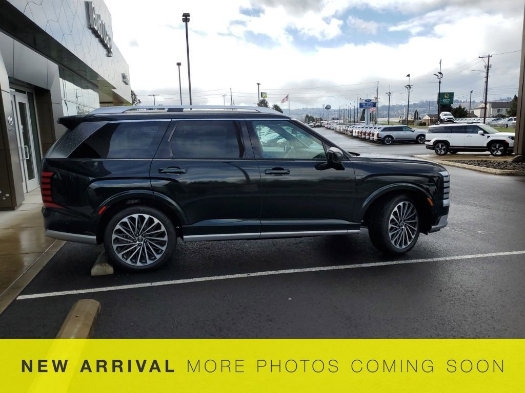 Used 2026 Hyundai Palisade Calligraphy image 3