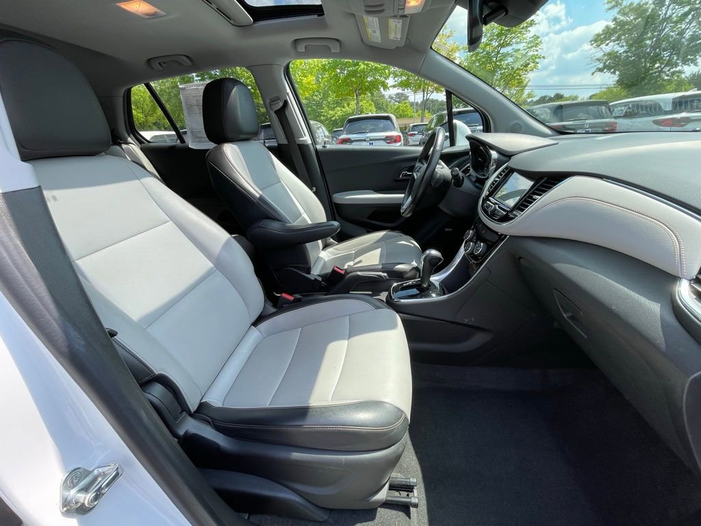 Used 2017 Chevrolet Trax Premier FWD image 32