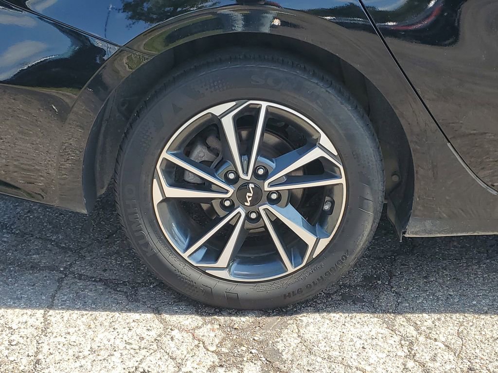 Certified 2023 Kia Forte LXS w/ LXS Technology Package image 5