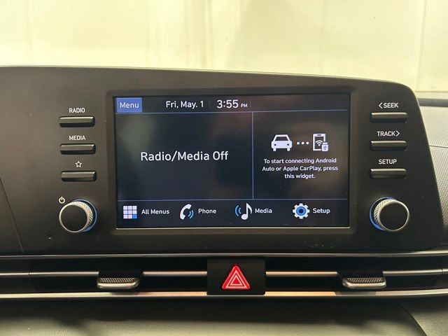 Used 2024 Hyundai Elantra SE FWD image 31
