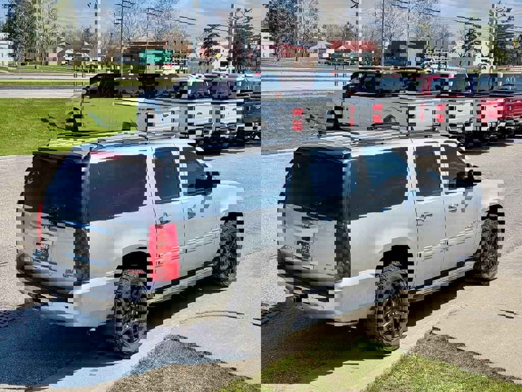 Used 2013 GMC Yukon XL SLT AWD/4WD image 6