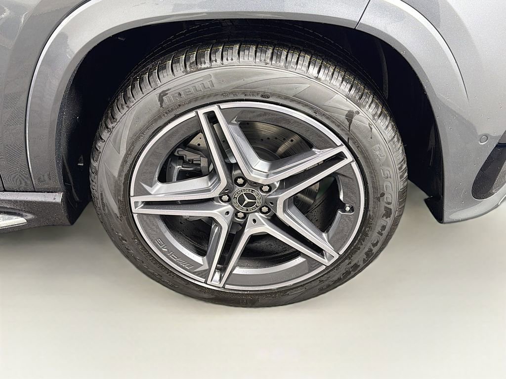 New 2026 Mercedes-Benz GLS 450 4MATIC image 35