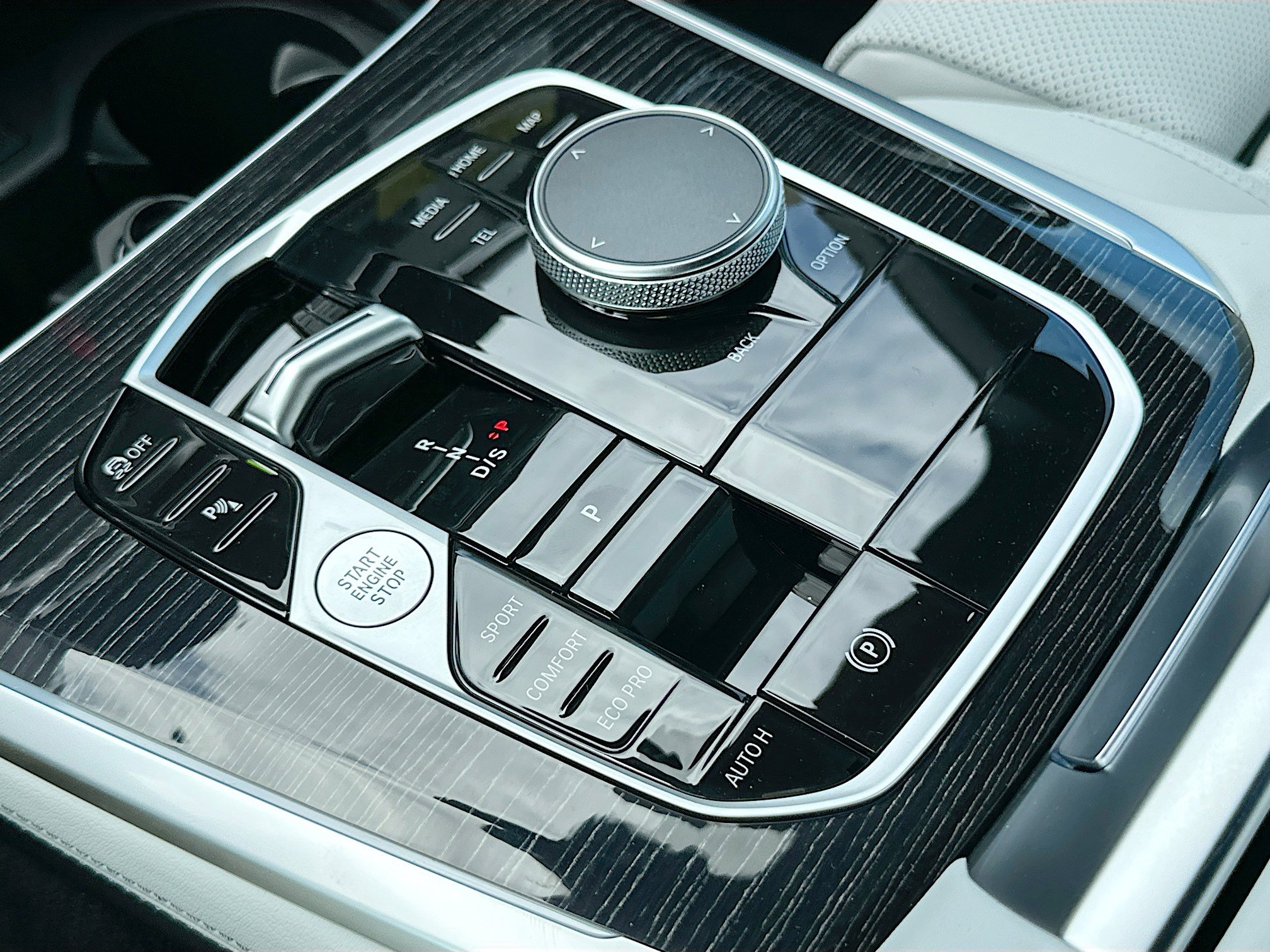 New 2026 BMW X5 sDrive40i w/ M Sport Package image 14