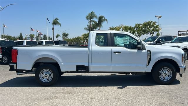 New 2026 Ford F250 XL w/ XL Chrome Package RWD image 2