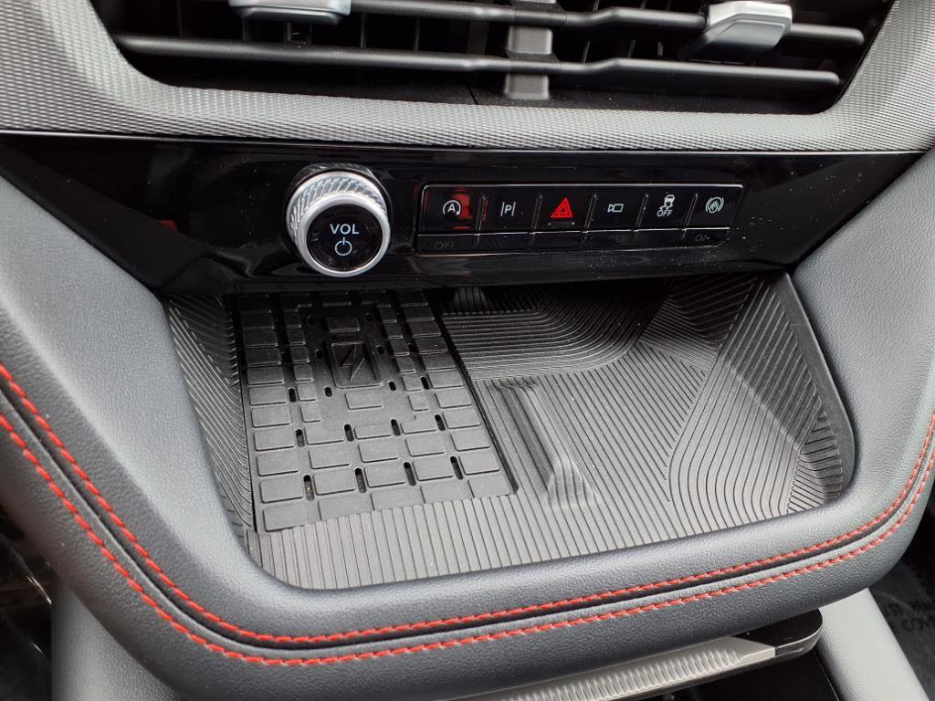 Used 2025 Ford Explorer ST image 6