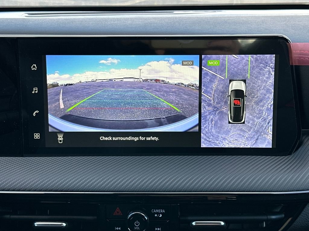 New 2026 Nissan Kicks SR w/ SR Premium Package image 32