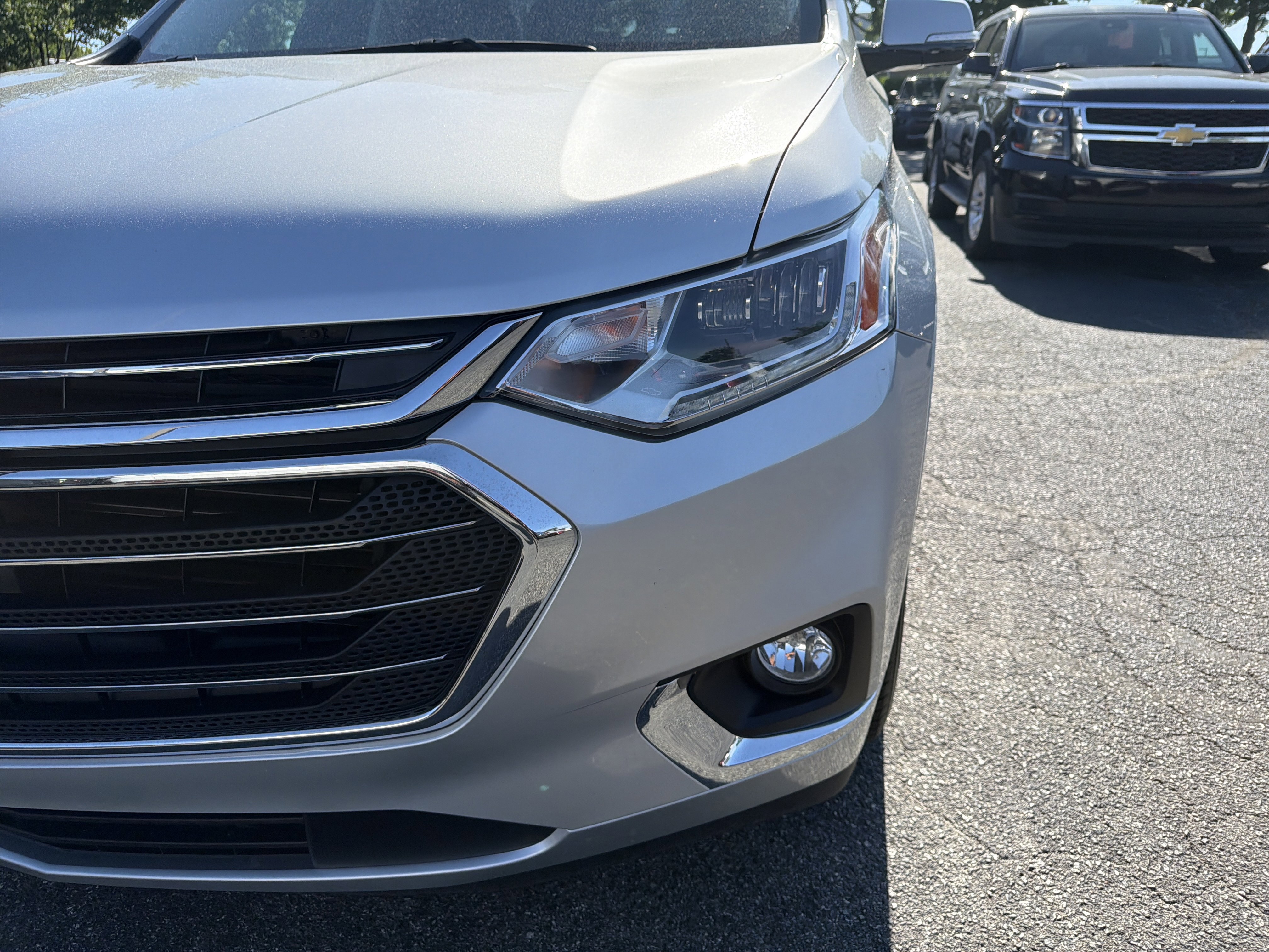Used 2018 Chevrolet Traverse Premier w/ Driver Confidence II Package FWD image 6