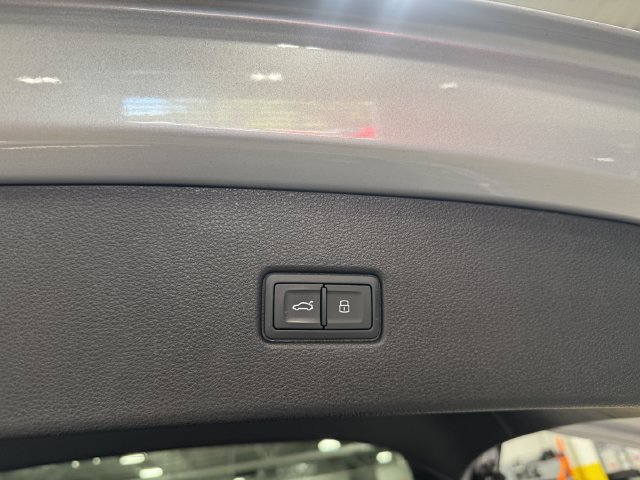 Certified 2022 Audi SQ5 Premium AWD/4WD image 36