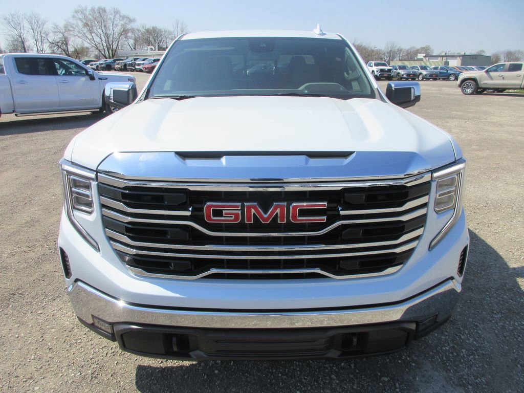 New 2026 GMC Sierra 1500 SLT image 11