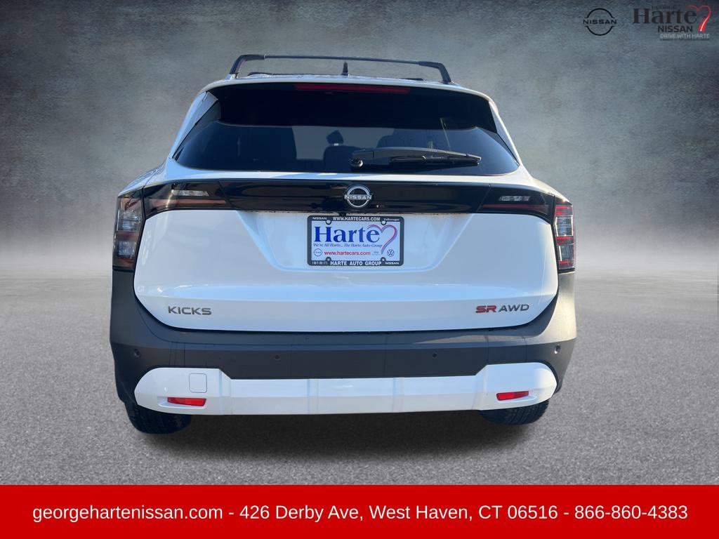 New 2026 Nissan Kicks SR w/ Cold Weather Package AWD/4WD image 5