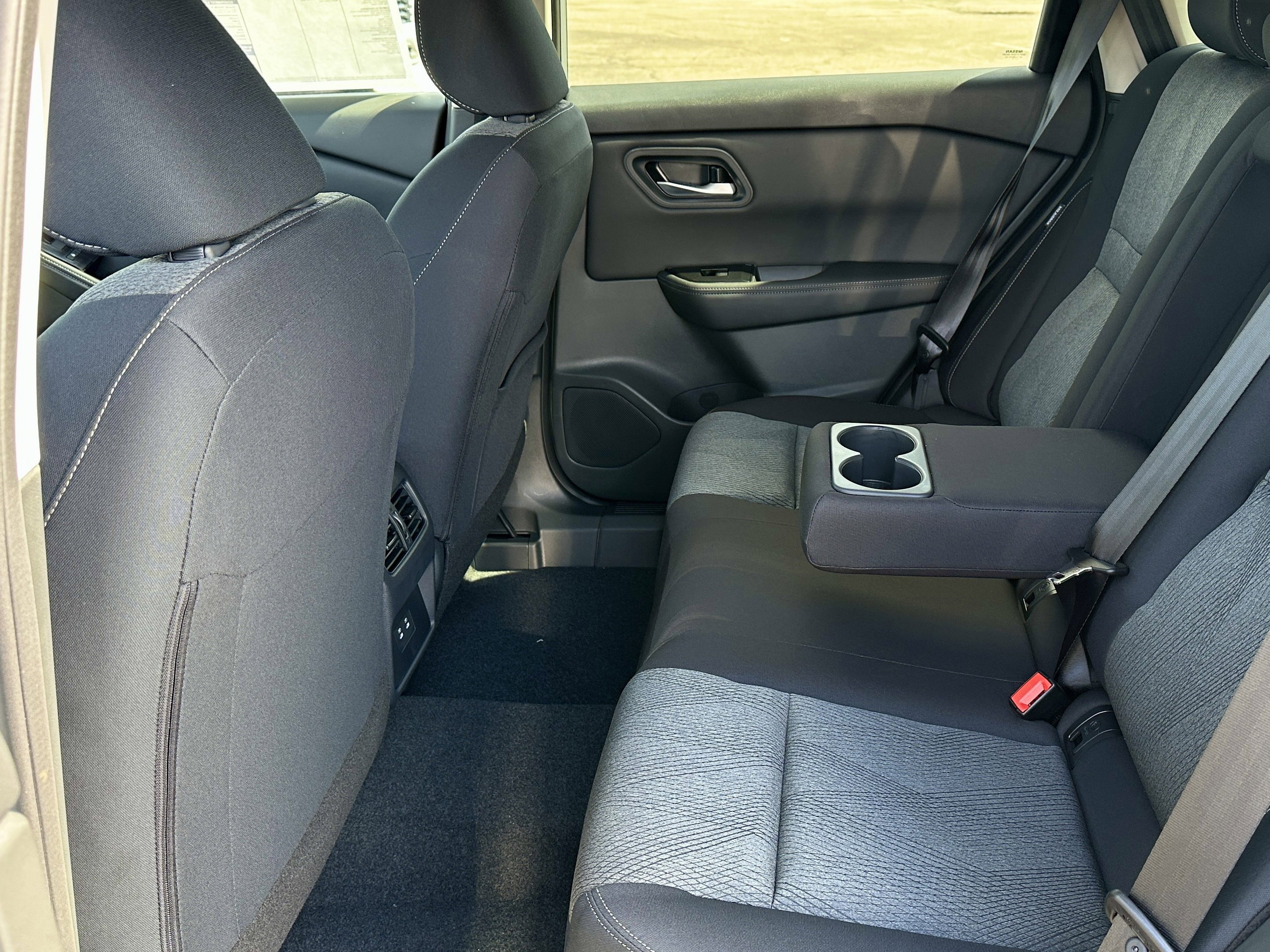 New 2026 Nissan Rogue SV AWD/4WD image 29